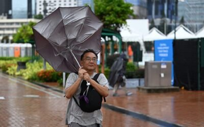 Typhoon trading: Hong Kong will order its stock exchange to stay open during extreme weather